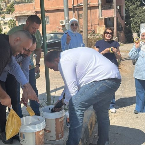 بلدية الفحيص تنظم يوم عمل تطوعي بالتعاون مع بنك تنمية المدن والقرى